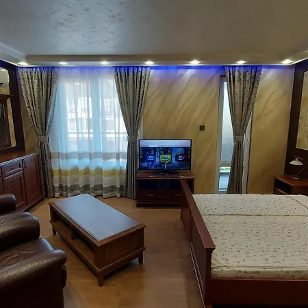 хотел-ресторант астория 2* Pazardzhik