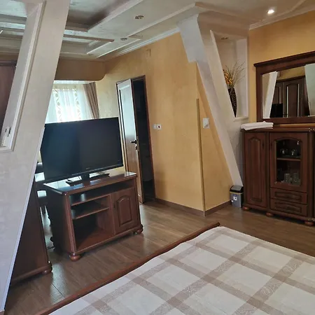 хотел-ресторант астория Hotel 2*