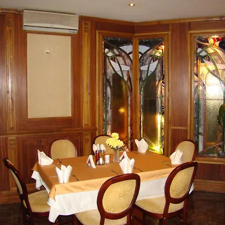 хотел-ресторант астория Hotel