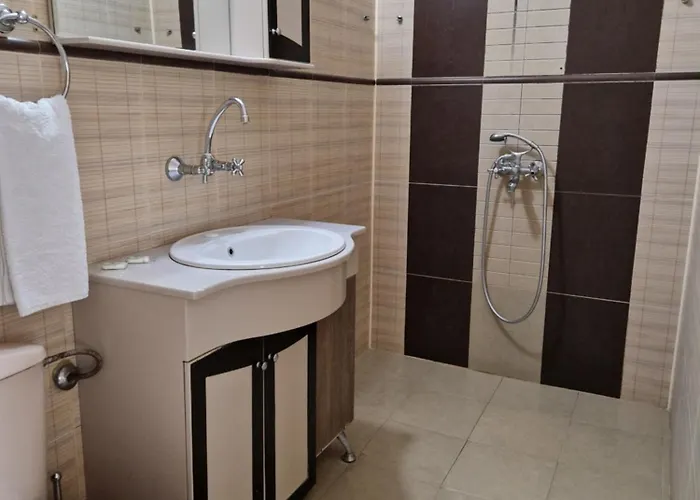 хотел-ресторант астория Ξενοδοχείο 2*