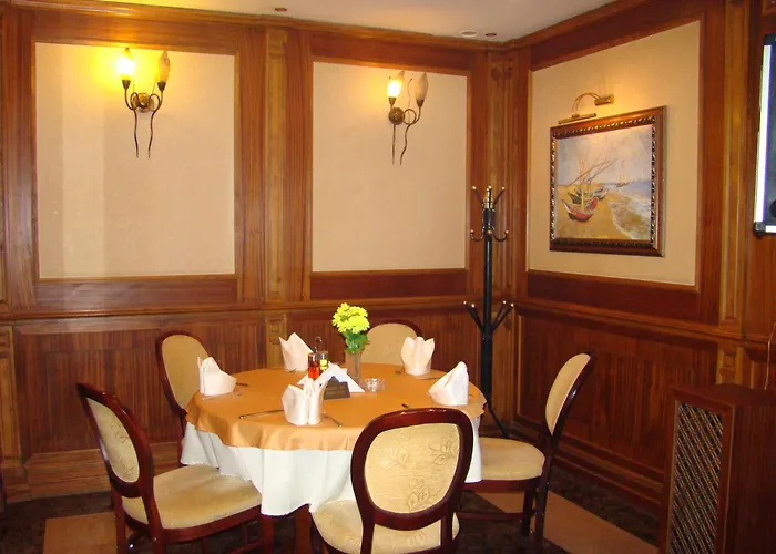 хотел-ресторант астория 2*