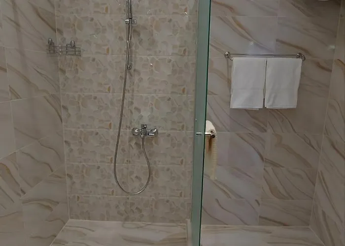 хотел-ресторант астория Ξενοδοχείο Πάζαρτζικ